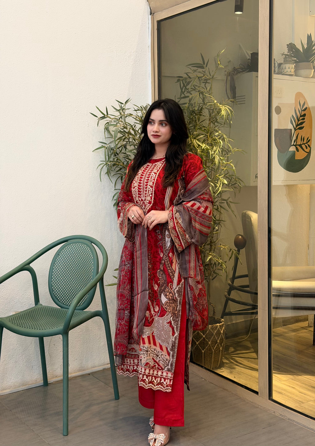 Pakistani suit with chiffon dupatta