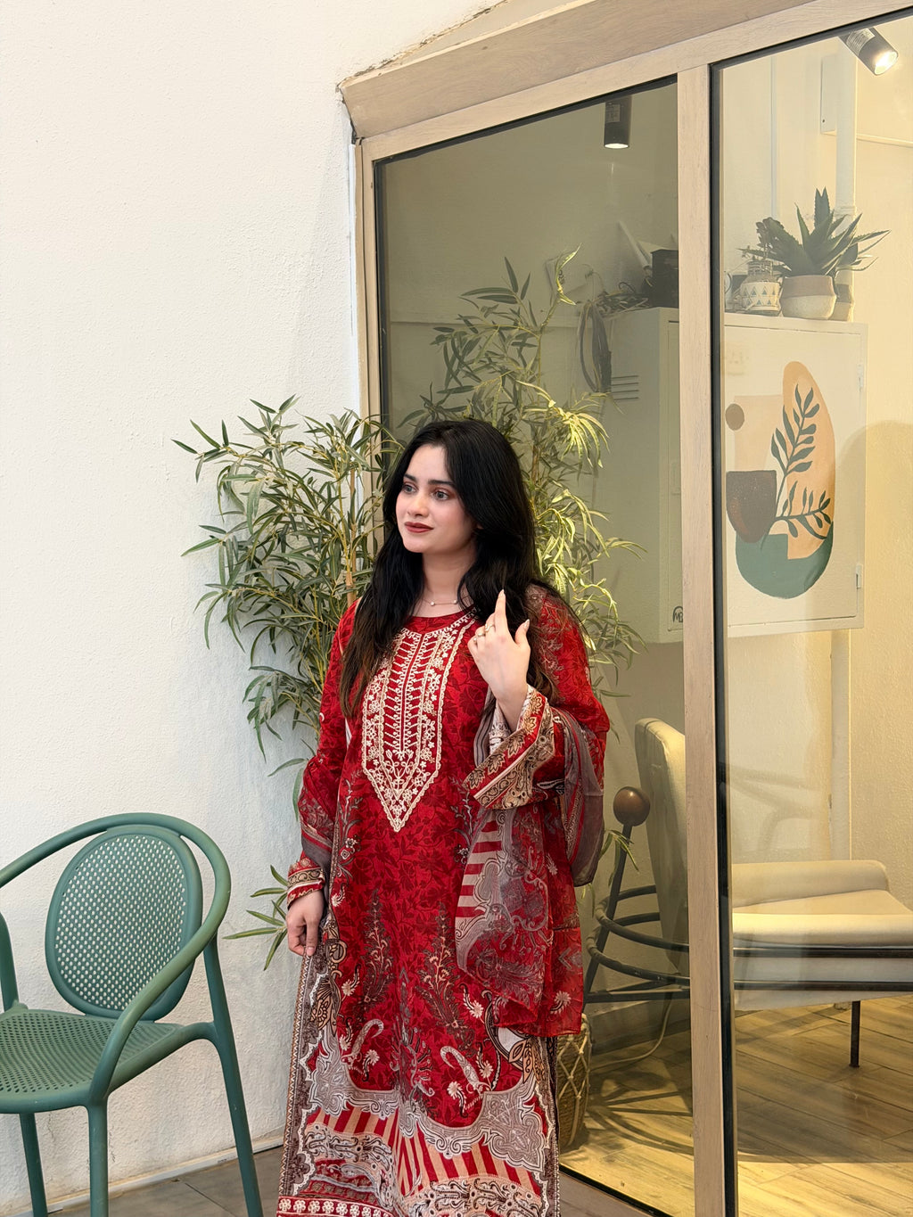 Pakistani suit with chiffon dupatta