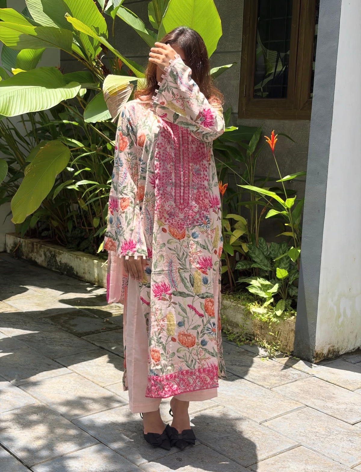 Pakistani suit